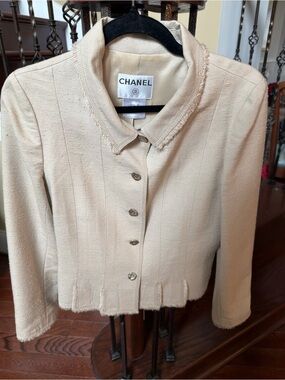 CHANEL Silk Tweed/Linen Jacket with Frayed Trim